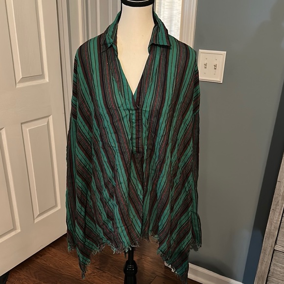 Umgee Green and Black Striped Poncho Top - Picture 1 of 4